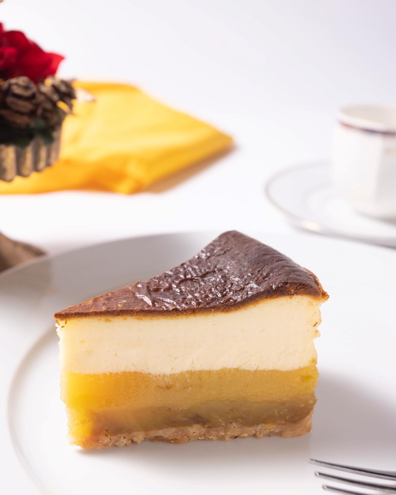 02_金蜜芋のバスクチーズケーキ