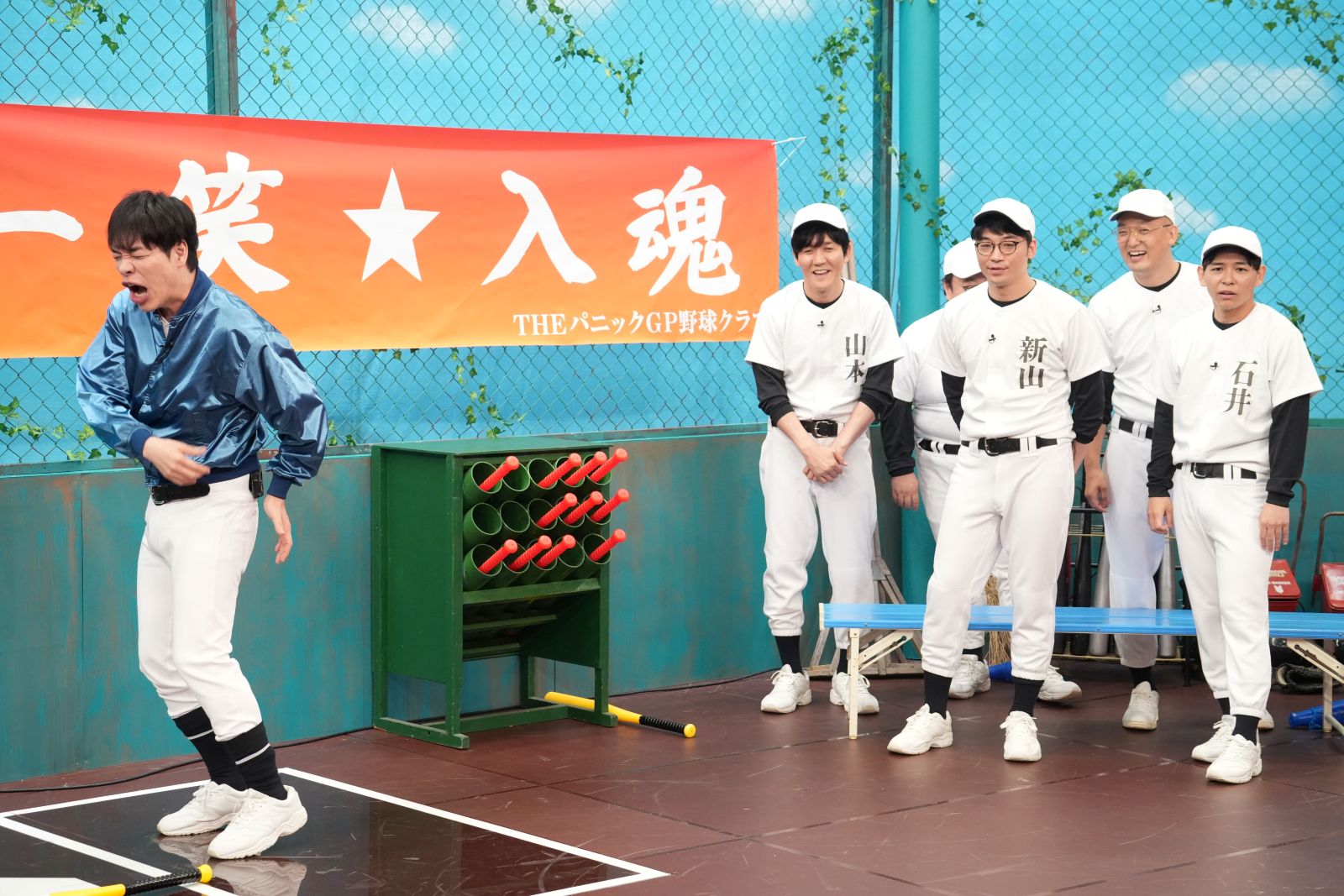 麒麟・川島明らの写真
