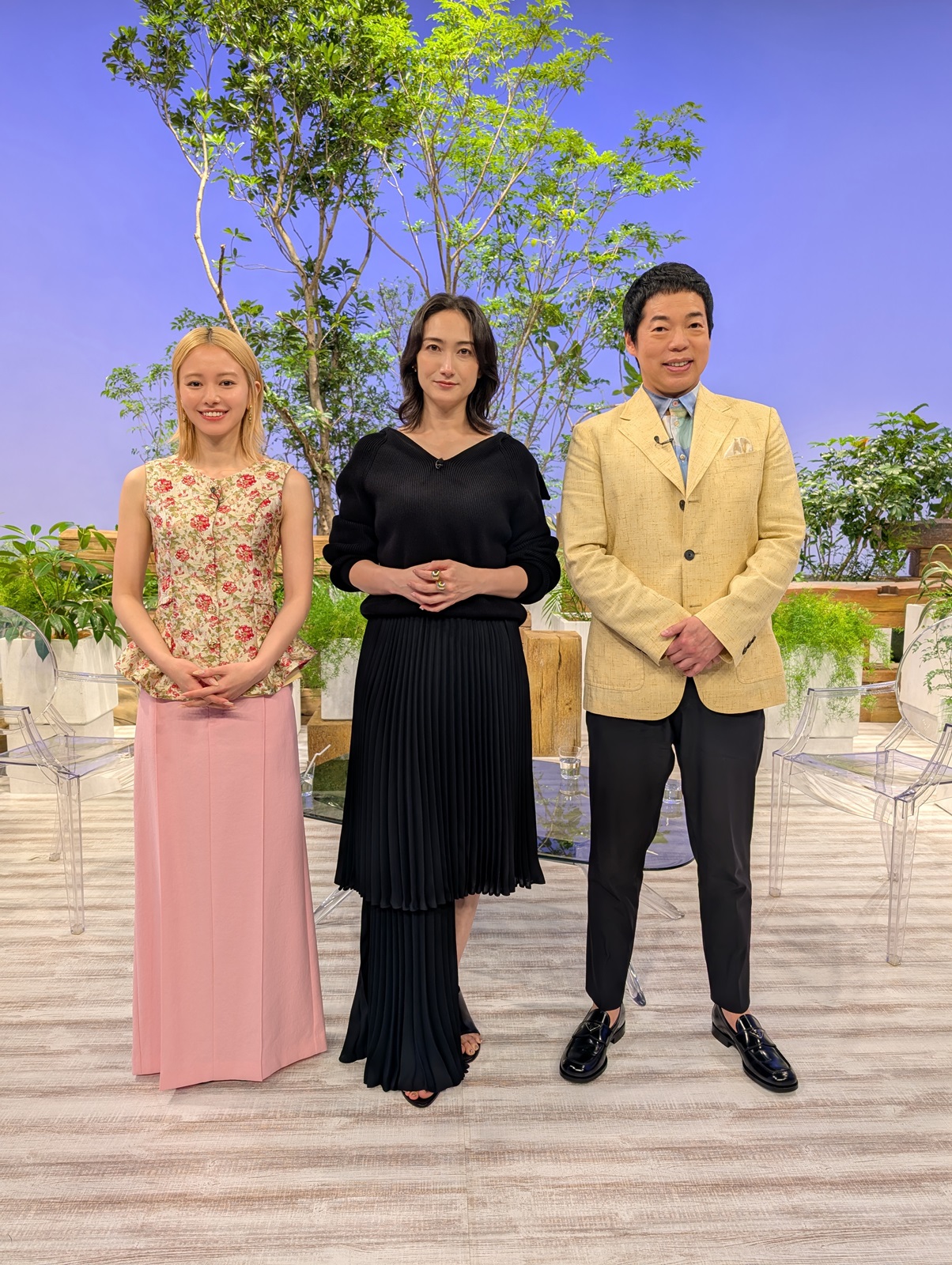 香椎由宇、今田耕司、山本舞香の写真