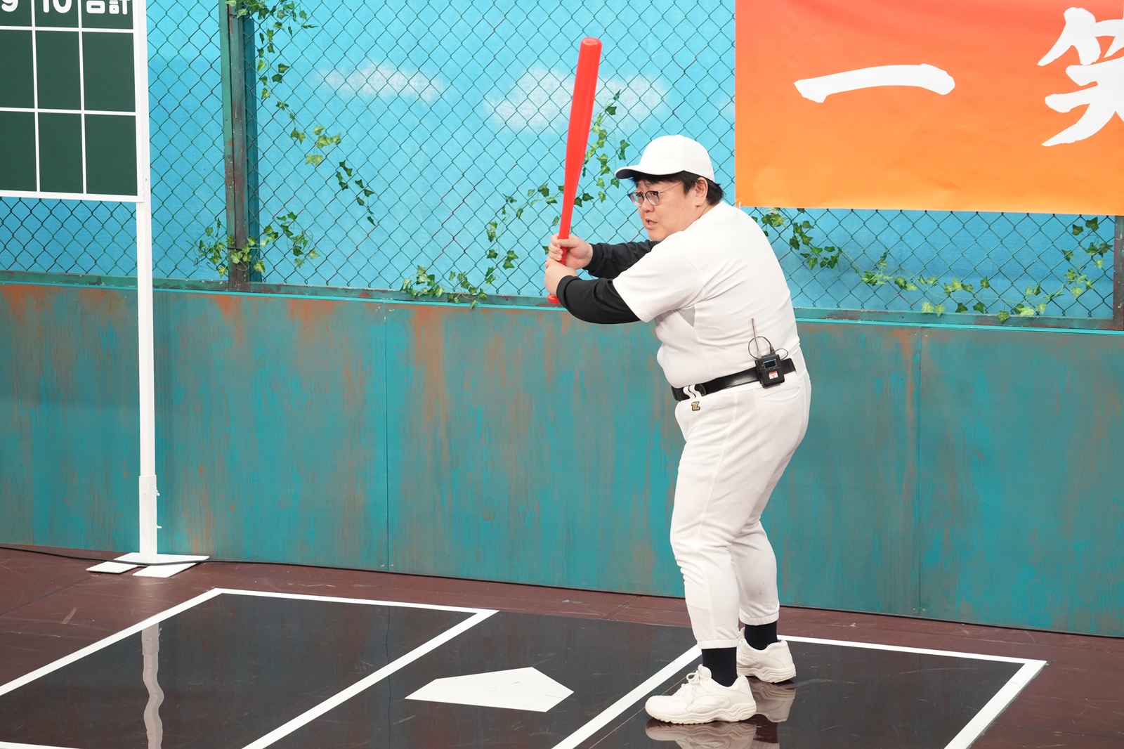 タイムマシーン3号の関太の写真
