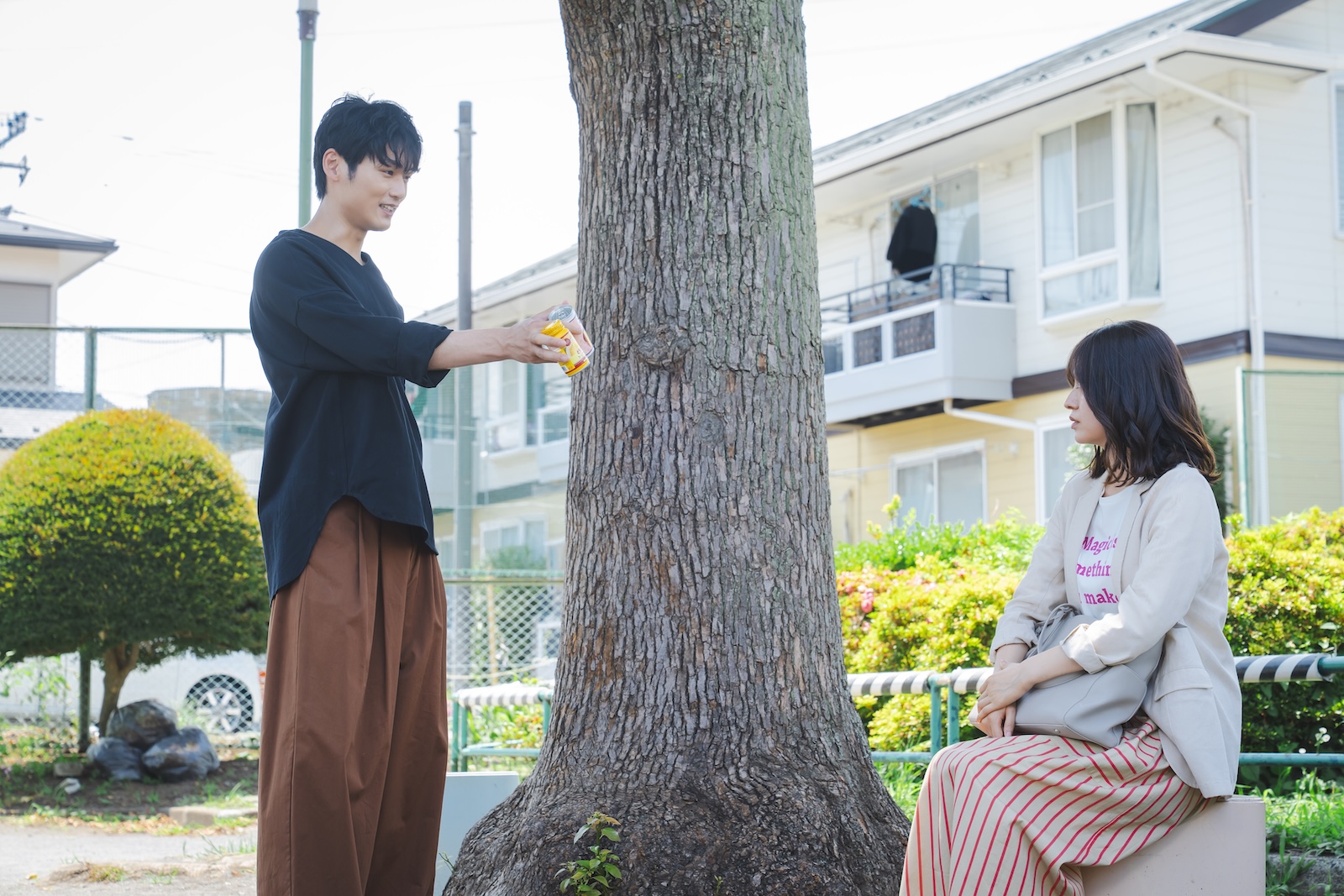 ドラマ『海老だって鯛が釣りたい』に出演する田辺桃子と中川大輔