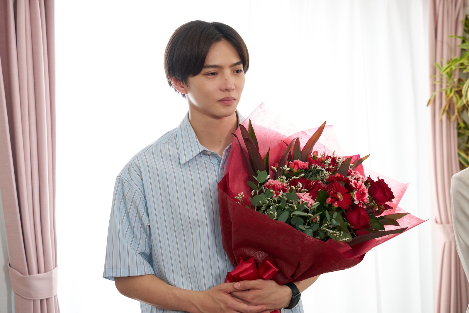 木曜ドラマ『恋愛禁止』でクランクアップを迎えた佐藤大樹(FANTASTICS)