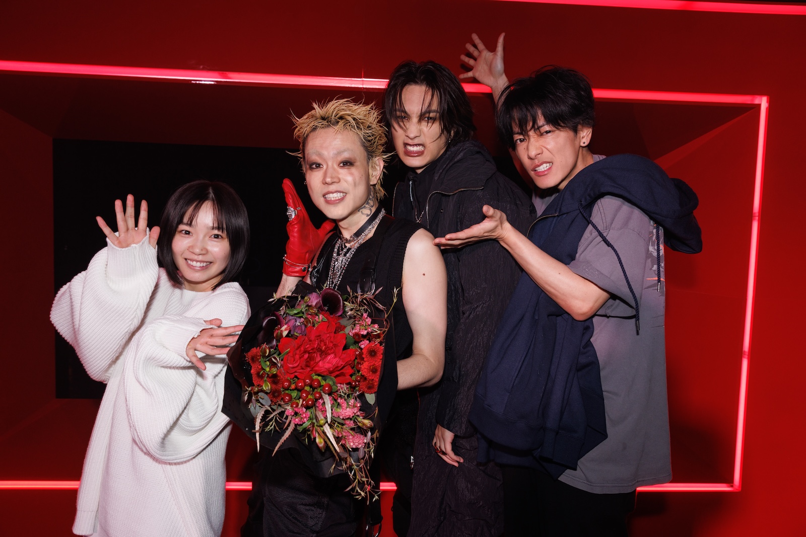 Netflixシリーズ『グラスハート』に出演する宮﨑優、菅田将暉、レイニ、佐藤健