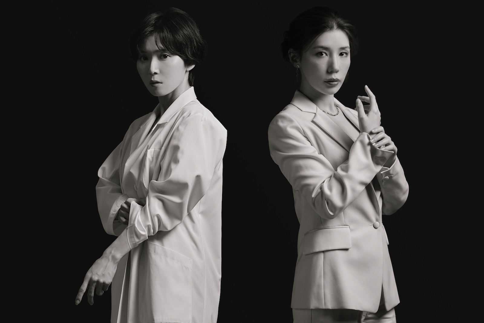 Netflixの新シリーズ『ダウンタイム』に出演する松岡茉優、仲里依紗