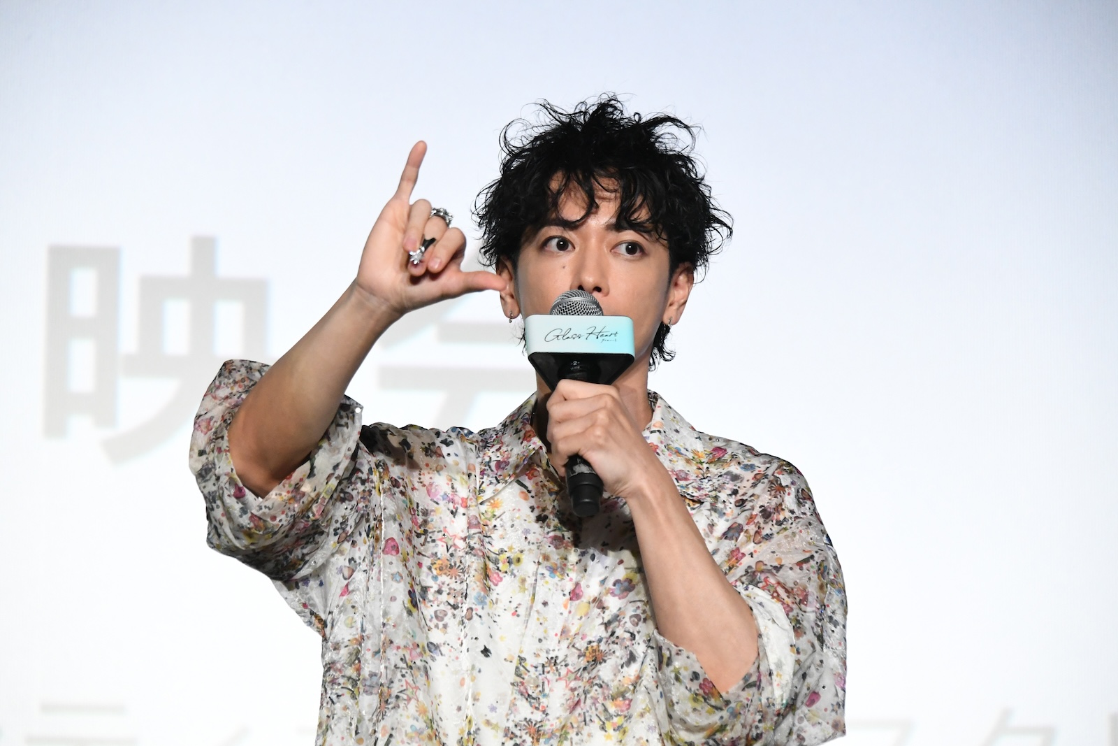 Netflixシリーズ『グラスハート』体感上映イベントに登壇した佐藤健