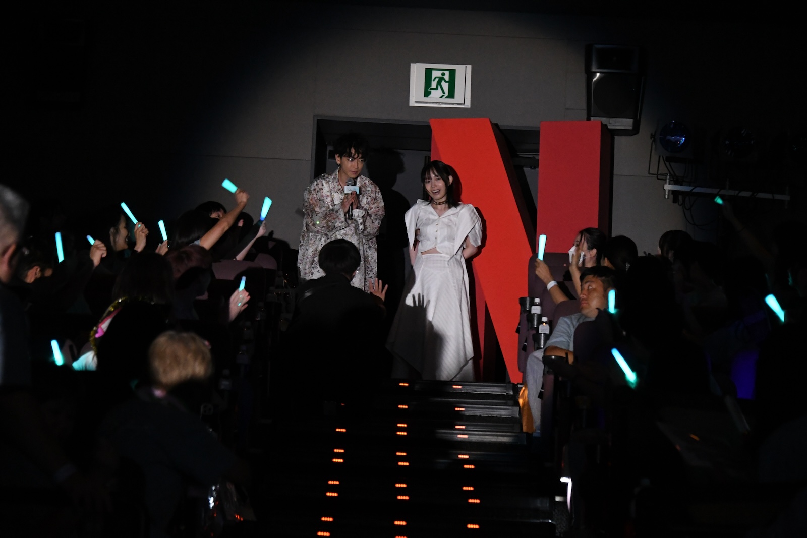 Netflixシリーズ『グラスハート』体感上映イベントに登壇した佐藤健、宮﨑優
