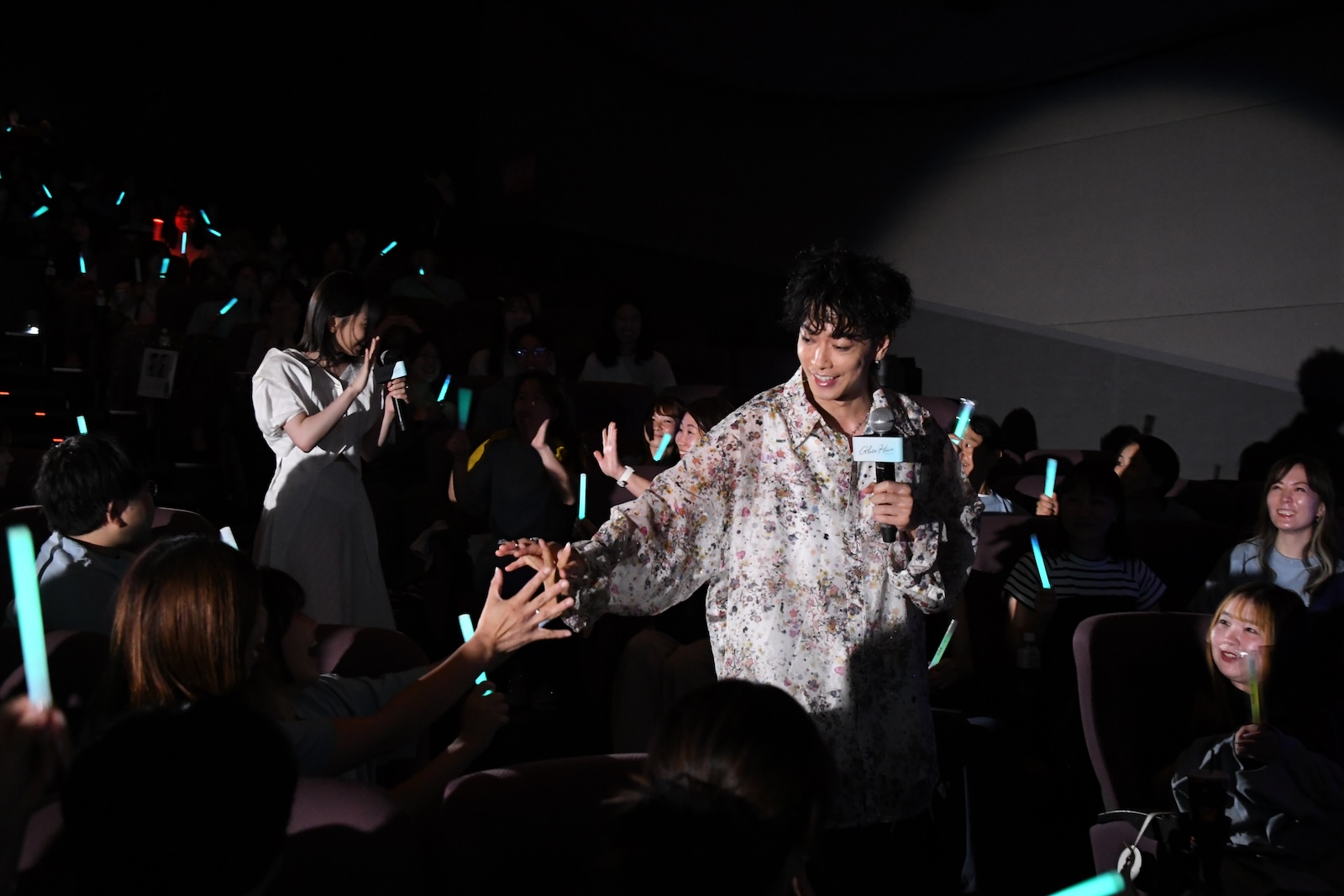 Netflixシリーズ『グラスハート』体感上映イベントに登壇した佐藤健、宮﨑優
