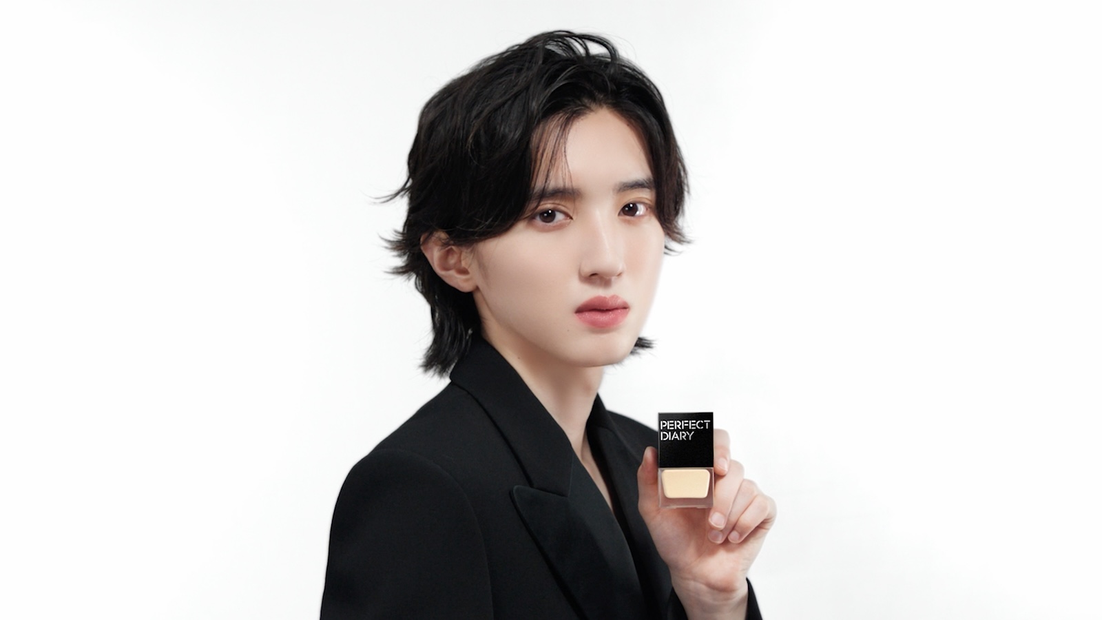 コスメブランド「PERFECT DIARY」の新ブランドムービーに出演するなにわ男子・道枝駿佑
