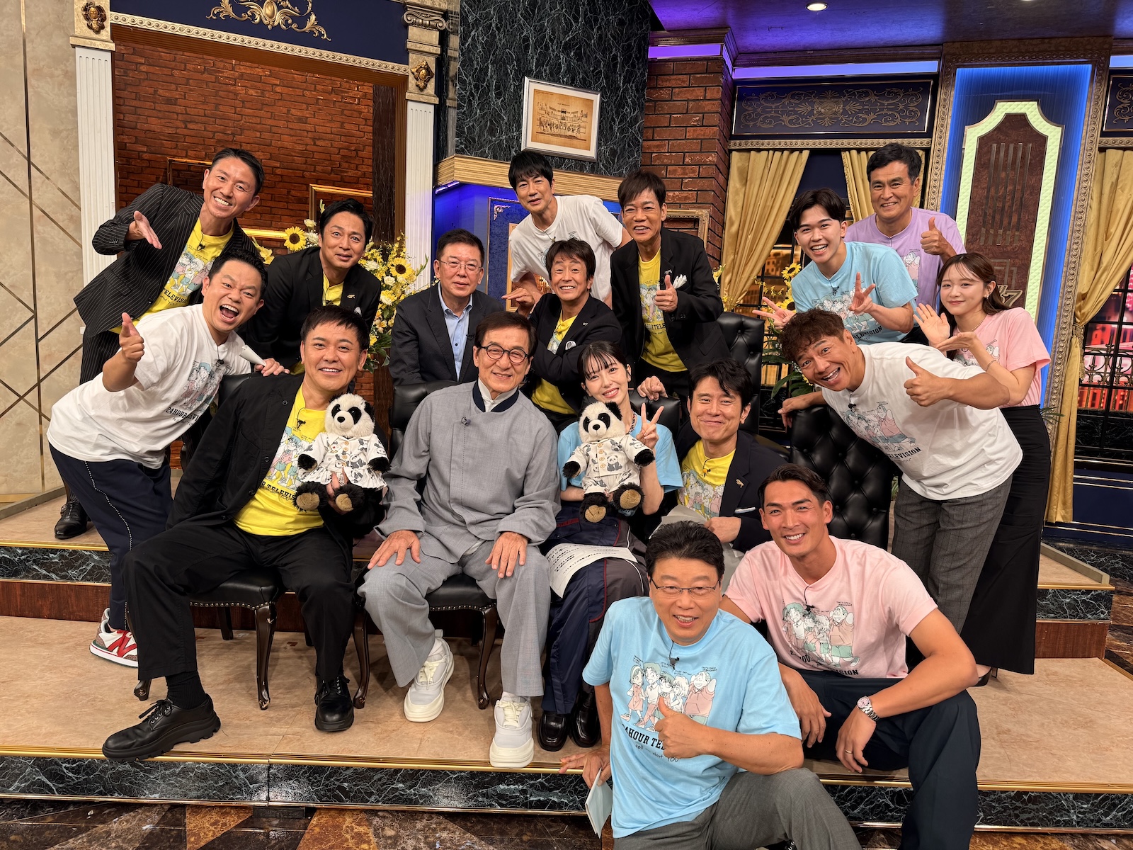 日本テレビ『24時間テレビ48　生しゃべくり007』に出演したジャッキー・チェン、名倉潤、上田晋也、原田泰造、堀内健、浜辺美波、森香澄、鈴木福、石原良純、槙野智章、徳井義実、福田充徳、羽鳥慎一、津田篤宏、有田哲平、北村晴男