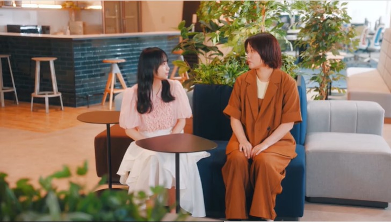 影山優佳と吉住の写真