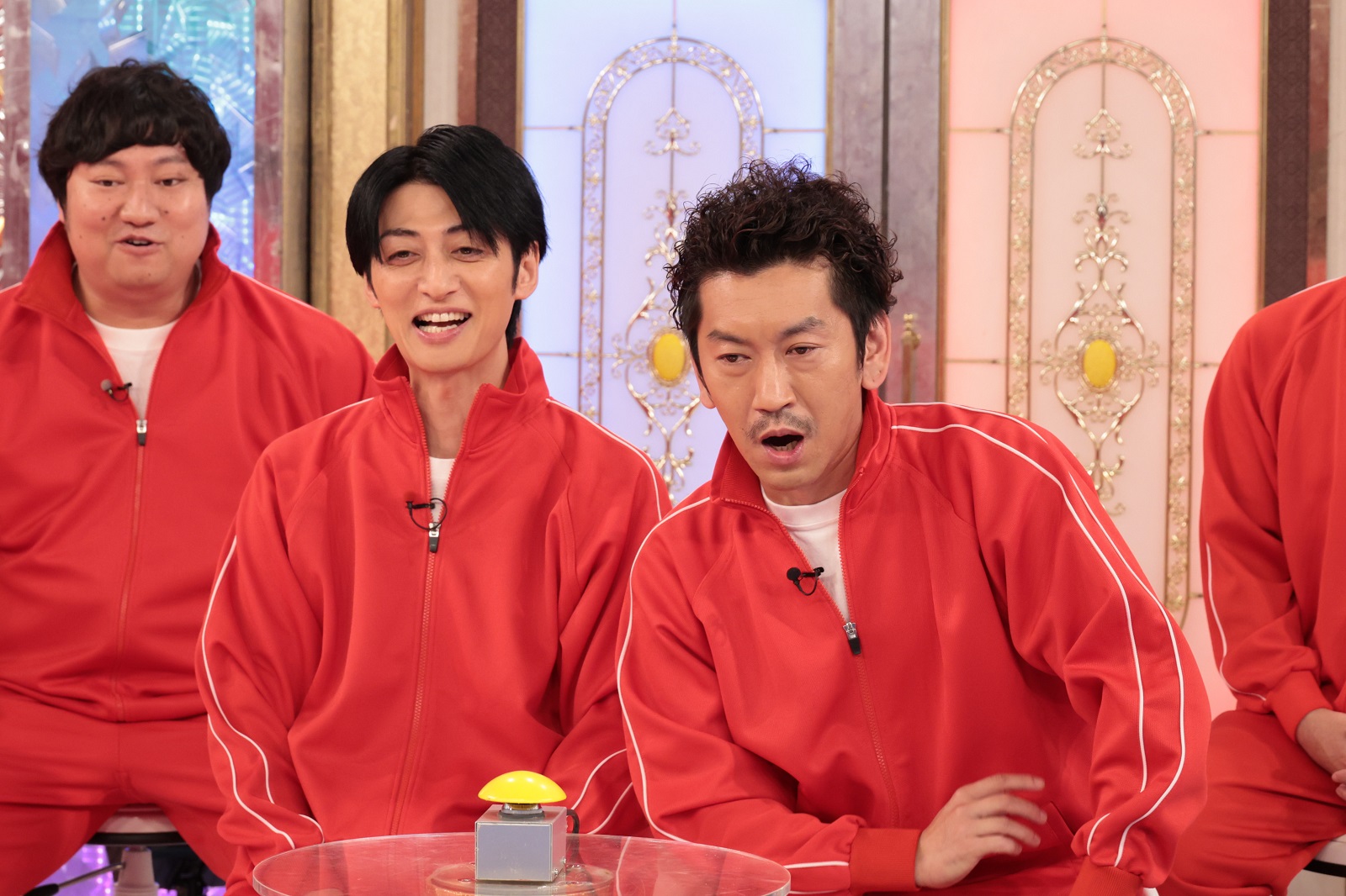 お笑いコンビ・ツートライブの写真