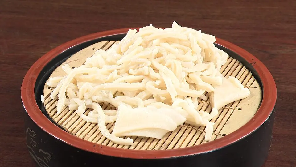 東京・東村山で94歳の女性が打つ”ご長寿うどん“！90歳の常連客が、毎日