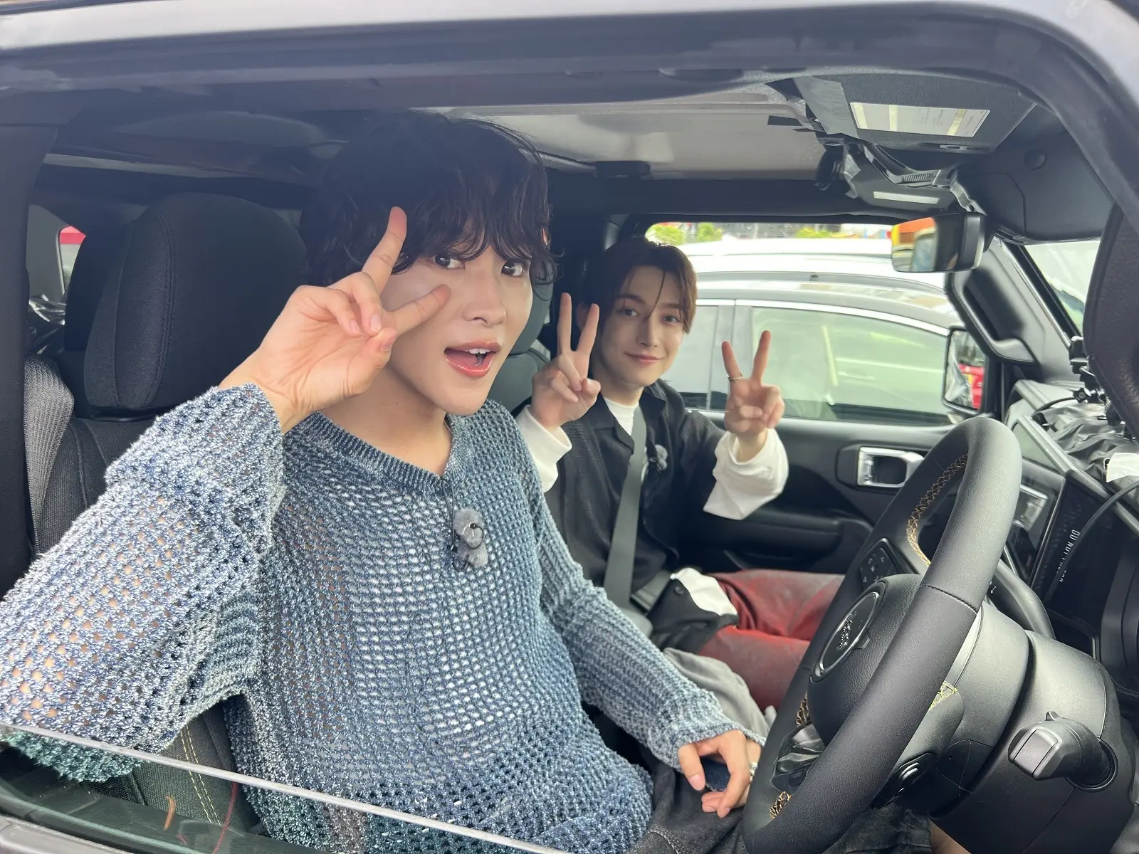 ROIROM プレートスティックライト 本多大夢 ROIROM・本多大夢 少年っぽいオフショットを公開！クールな雰囲気