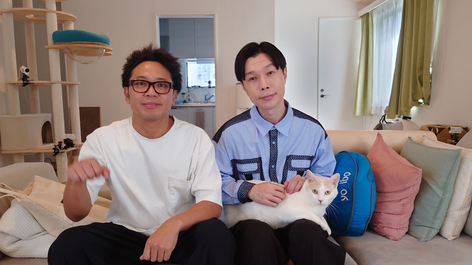 サンシャイン池崎とハライチ・岩井勇気の写真