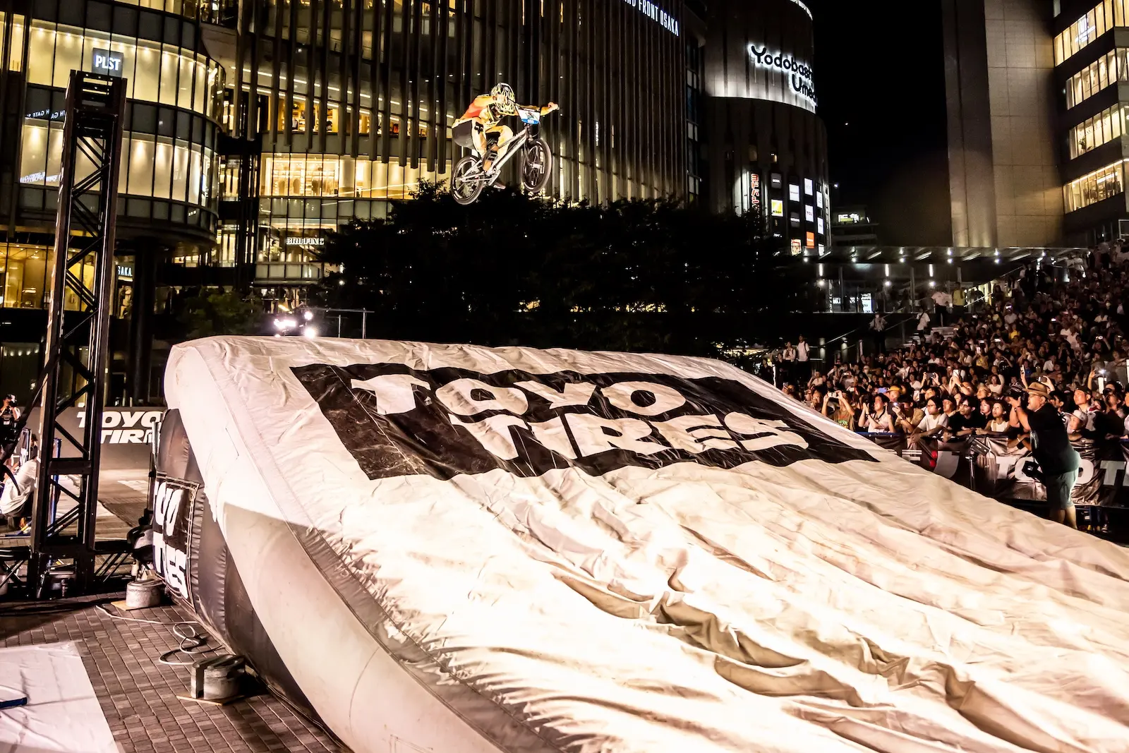 初出場・中井飛馬選手＆プロBMXチーム所属・西村寧々花選手が優勝