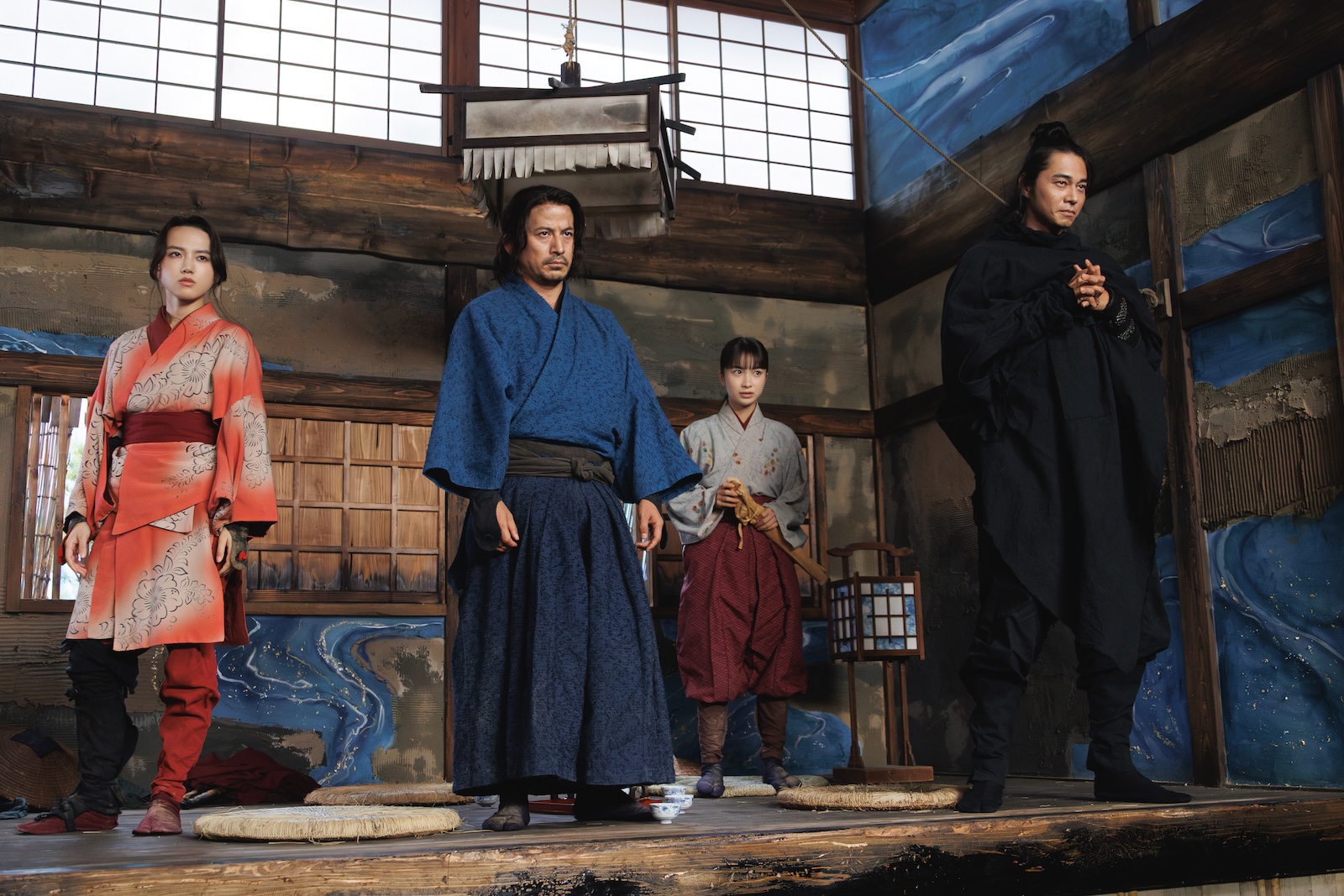 Netflixシリーズ『イクサガミ』に出演する岡田准一、藤﨑ゆみあ、清原果耶、東出昌大