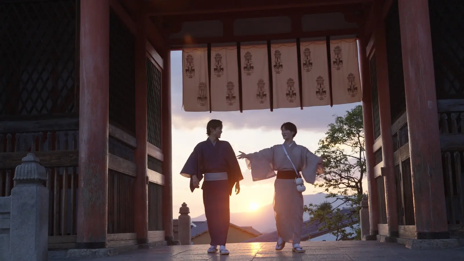 望音[プロフィール必読] すのチル 服 着物 目黒蓮 渡辺翔太 Snow Man・渡辺翔太＆目黒蓮 着物で夏の京都を満喫！目黒が語る“仕事へ