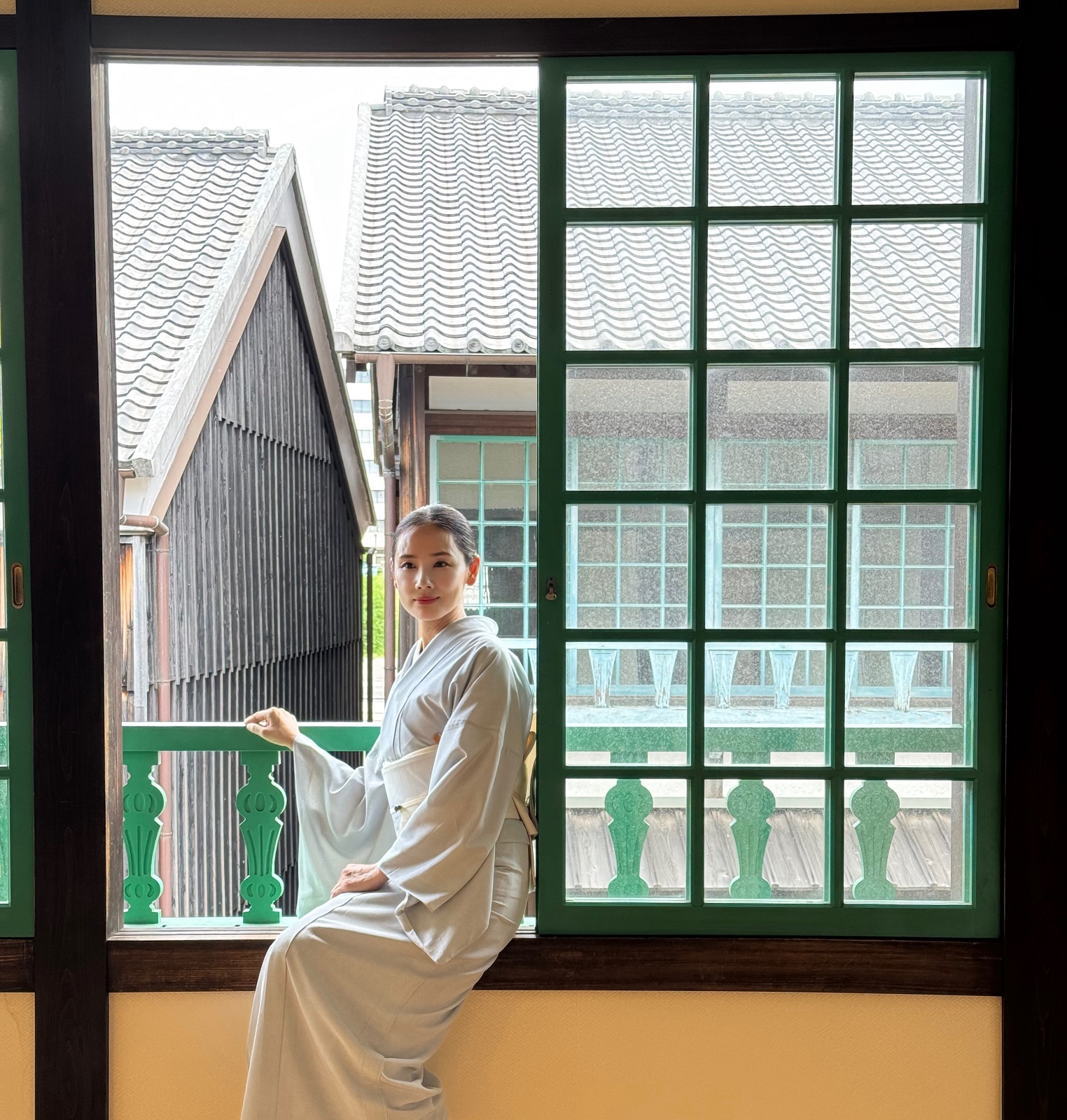 吉田羊の写真