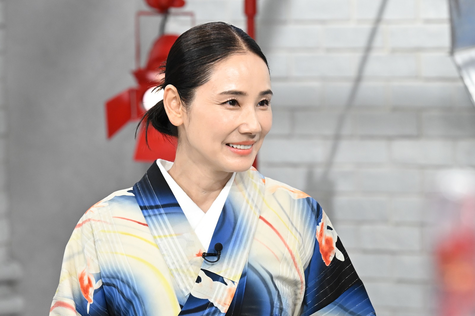 吉田羊の写真