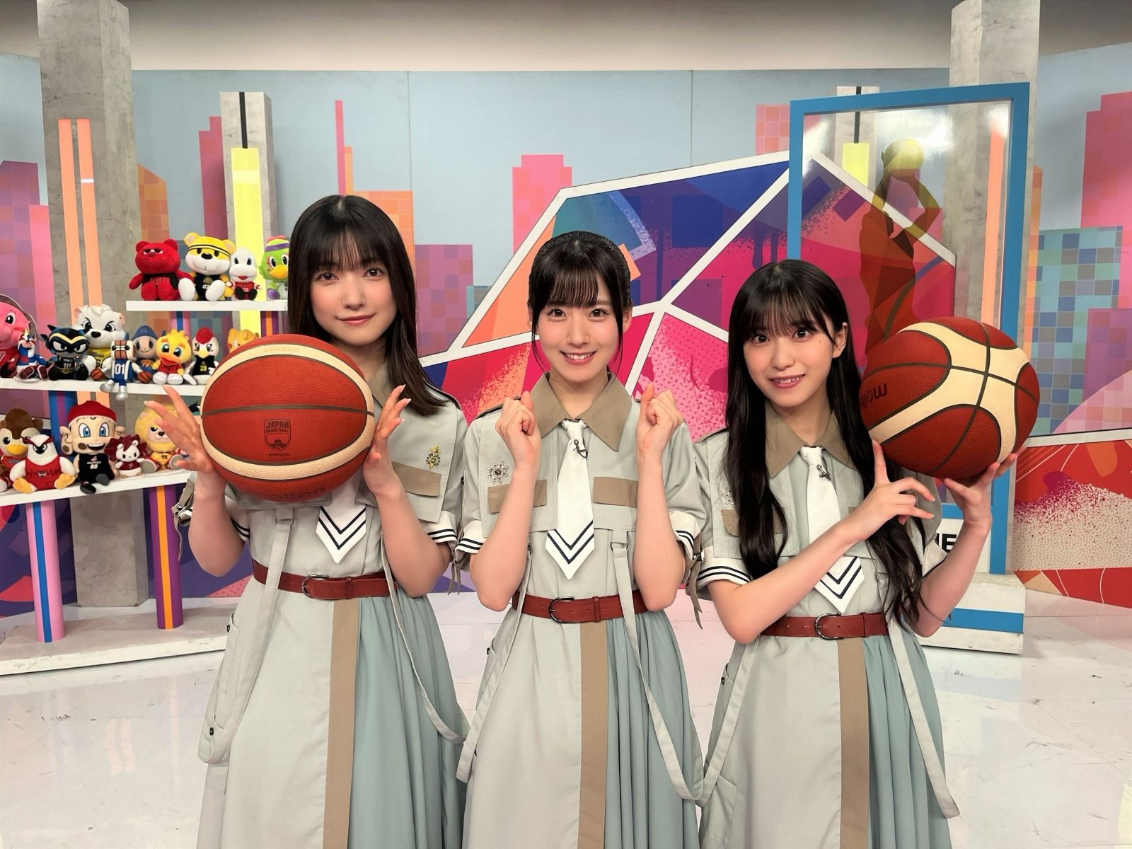 櫻坂46の大園玲・石森璃花・村井優の写真