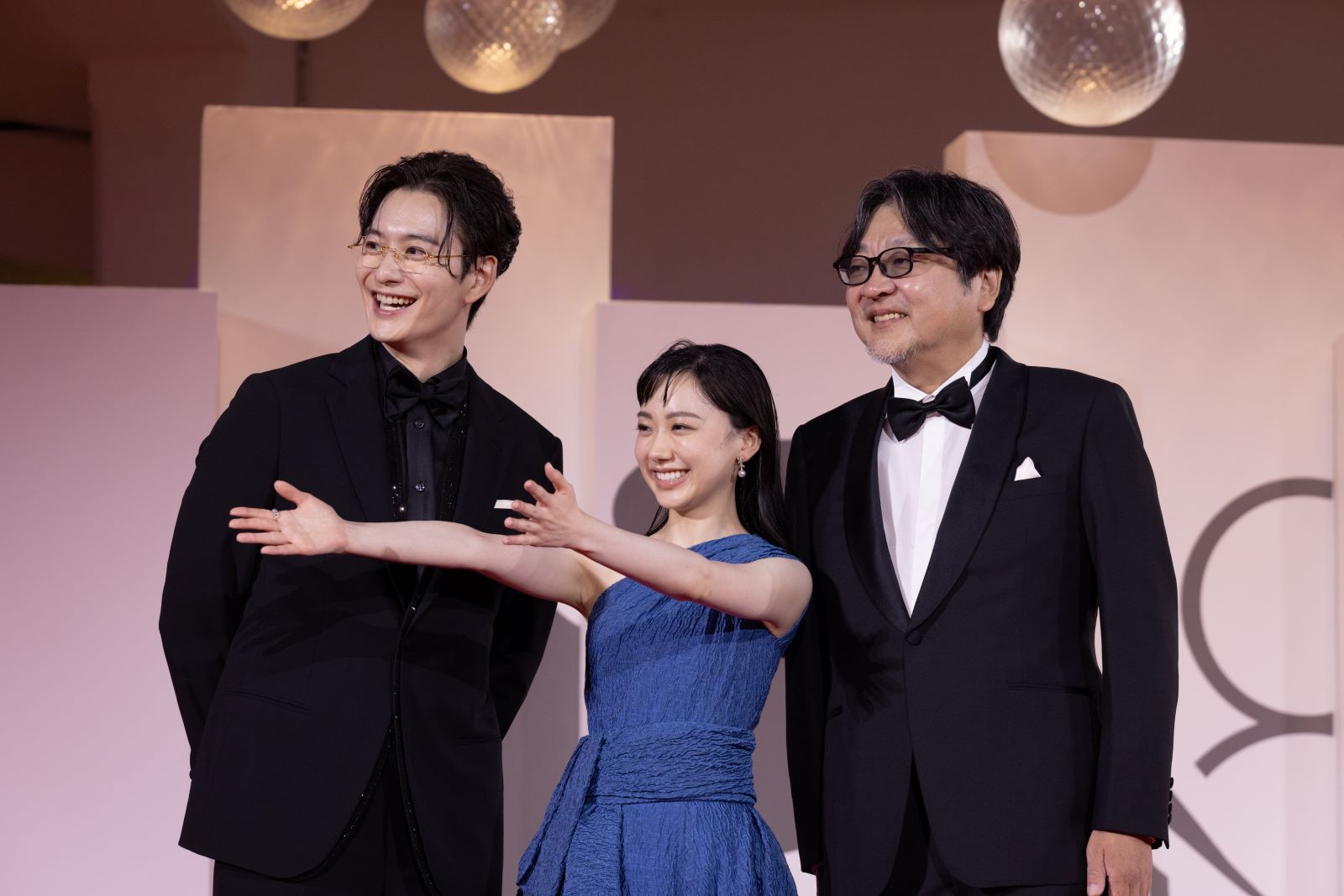細田守・岡田将生・芦田愛菜の写真