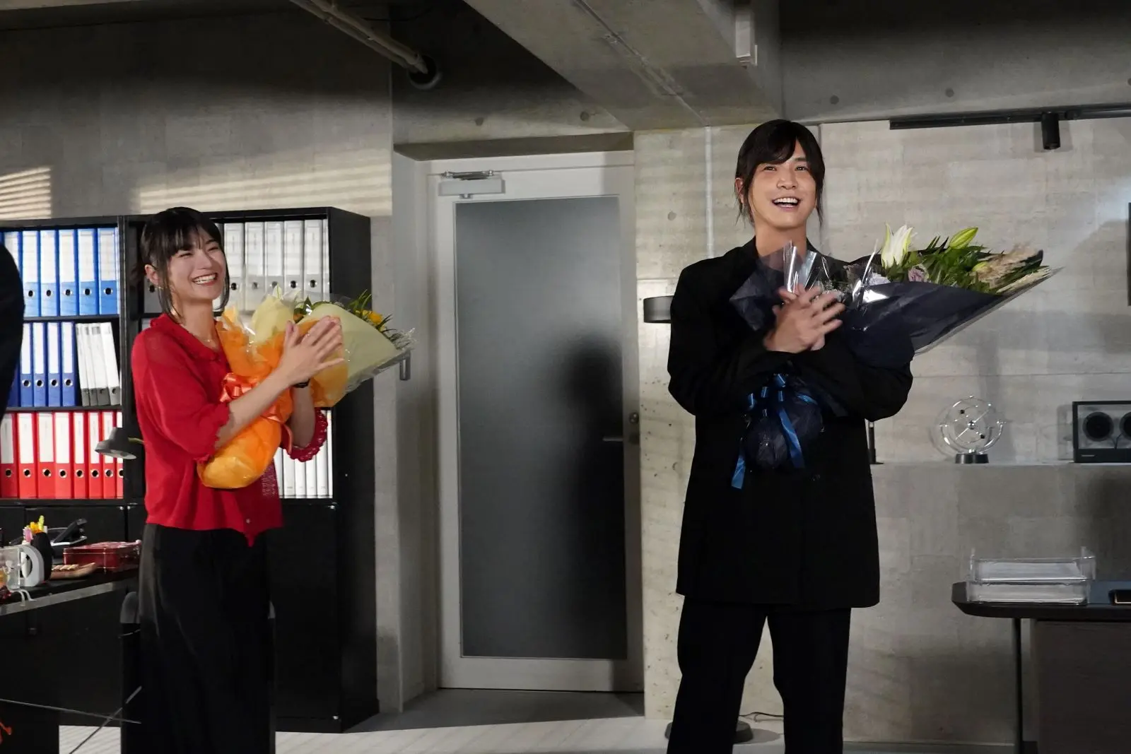 日曜ドラマ『DOCTOR PRICE』 岩田剛典、蒔田彩珠クランクランクアップ