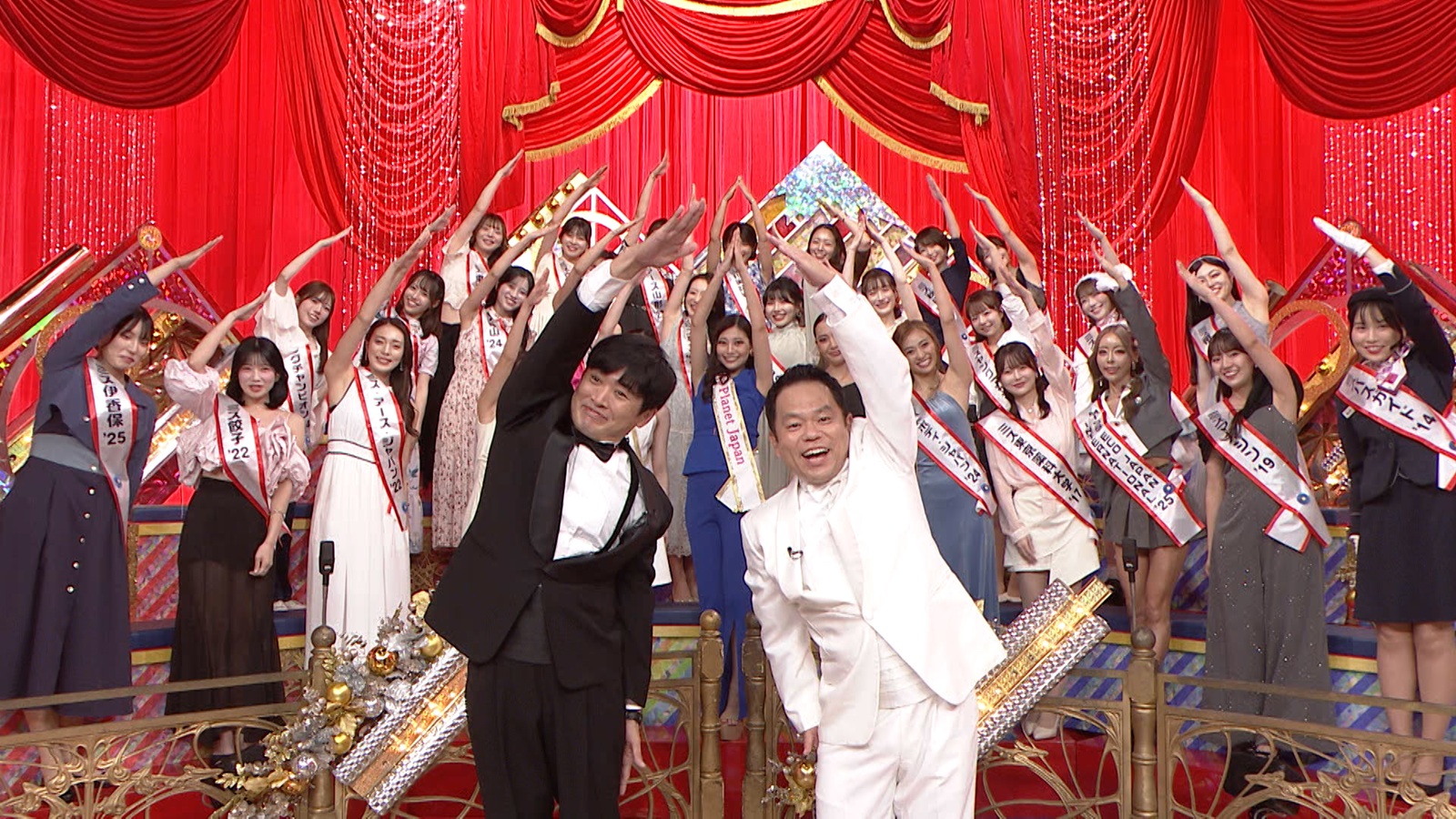 劇団ひとりとダイアンの津田篤宏の写真