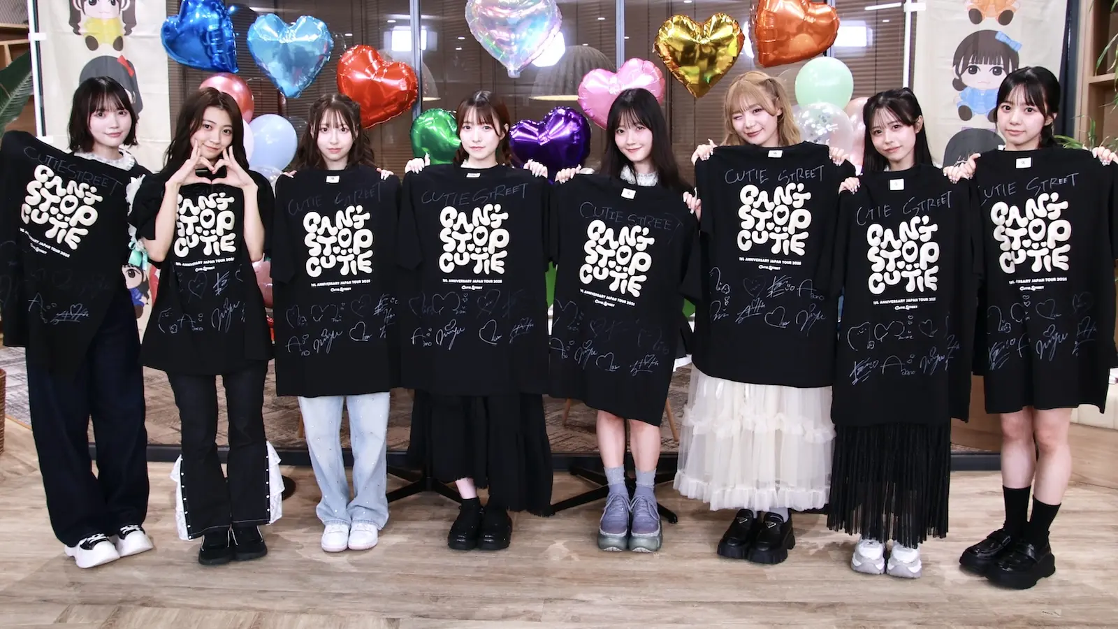 も*か様 cutiestreet 全員サイン入りTシャツ