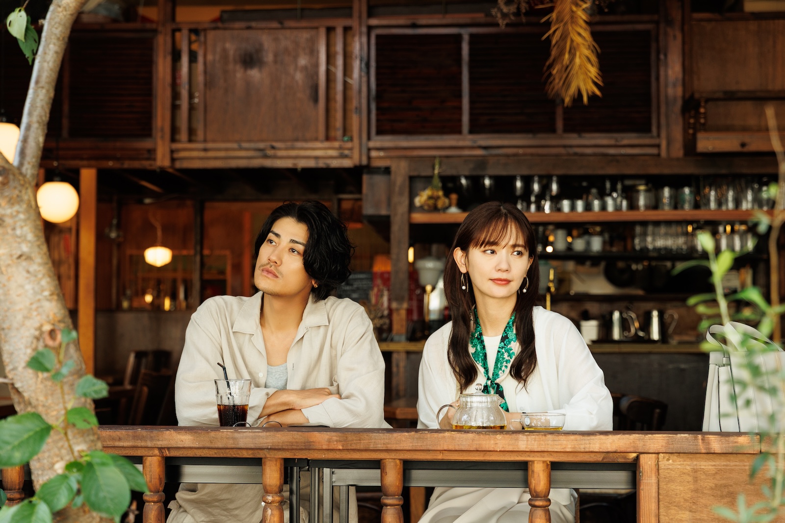 Netflixシリーズ『匿名の恋人たち』に出演する赤西仁、中村ゆり