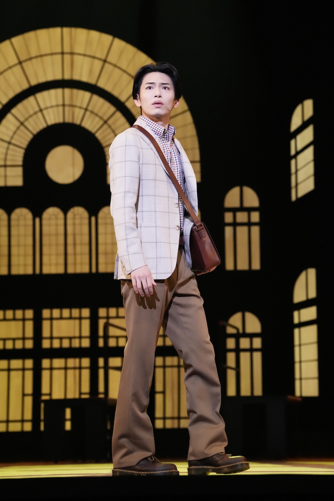 舞台『星列車で行こう』に出演する影山拓也(IMP.)