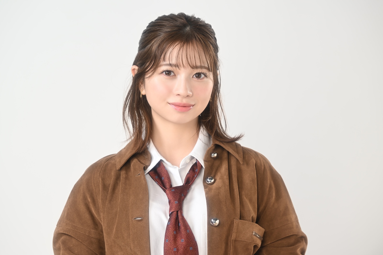10月期新水曜ドラマ『ESCAPE それは誘拐のはずだった』に出演する桜田ひより