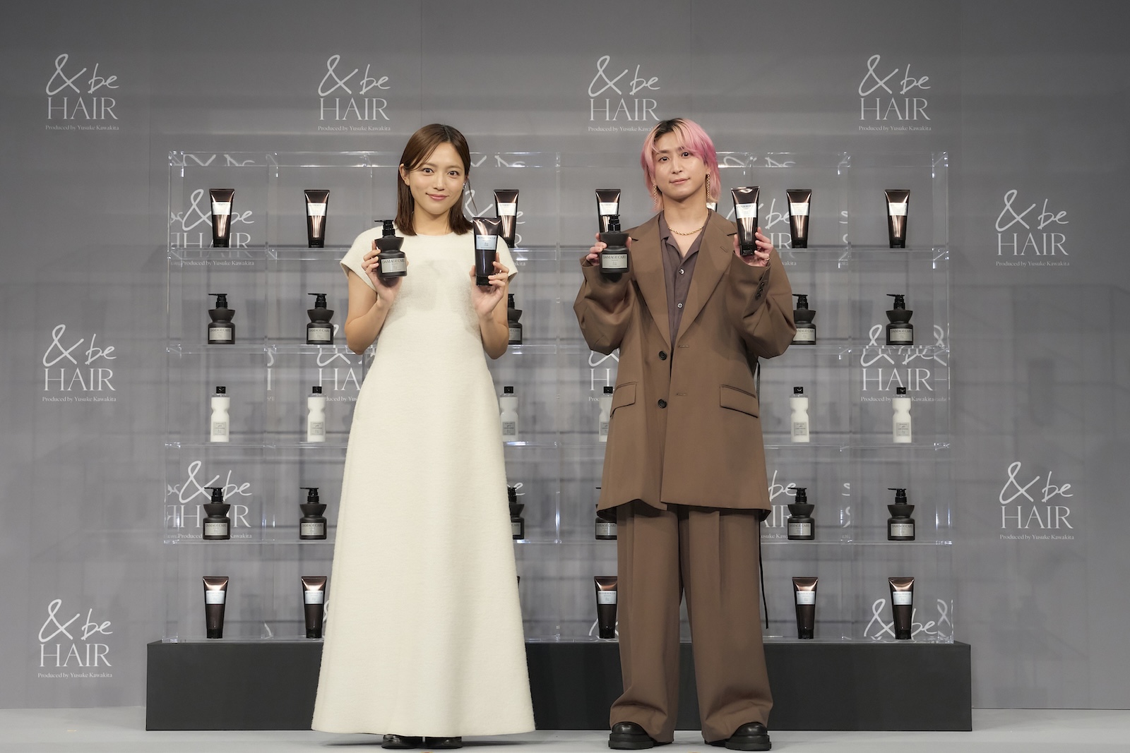 ＜&be HAIR＞の新商品・新CM発表会に登壇した佐久間⼤介（Snow Man）、川口春奈