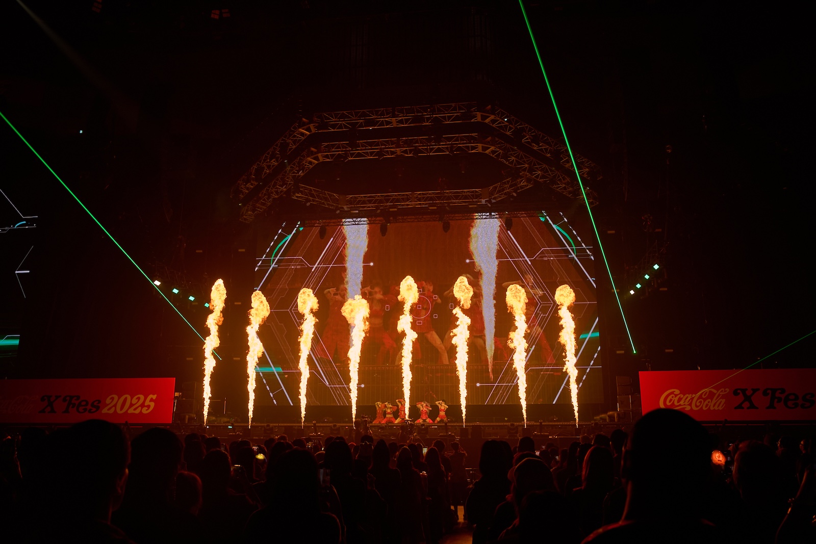 『Coca-Cola X Fes 2025』に出演したXG
