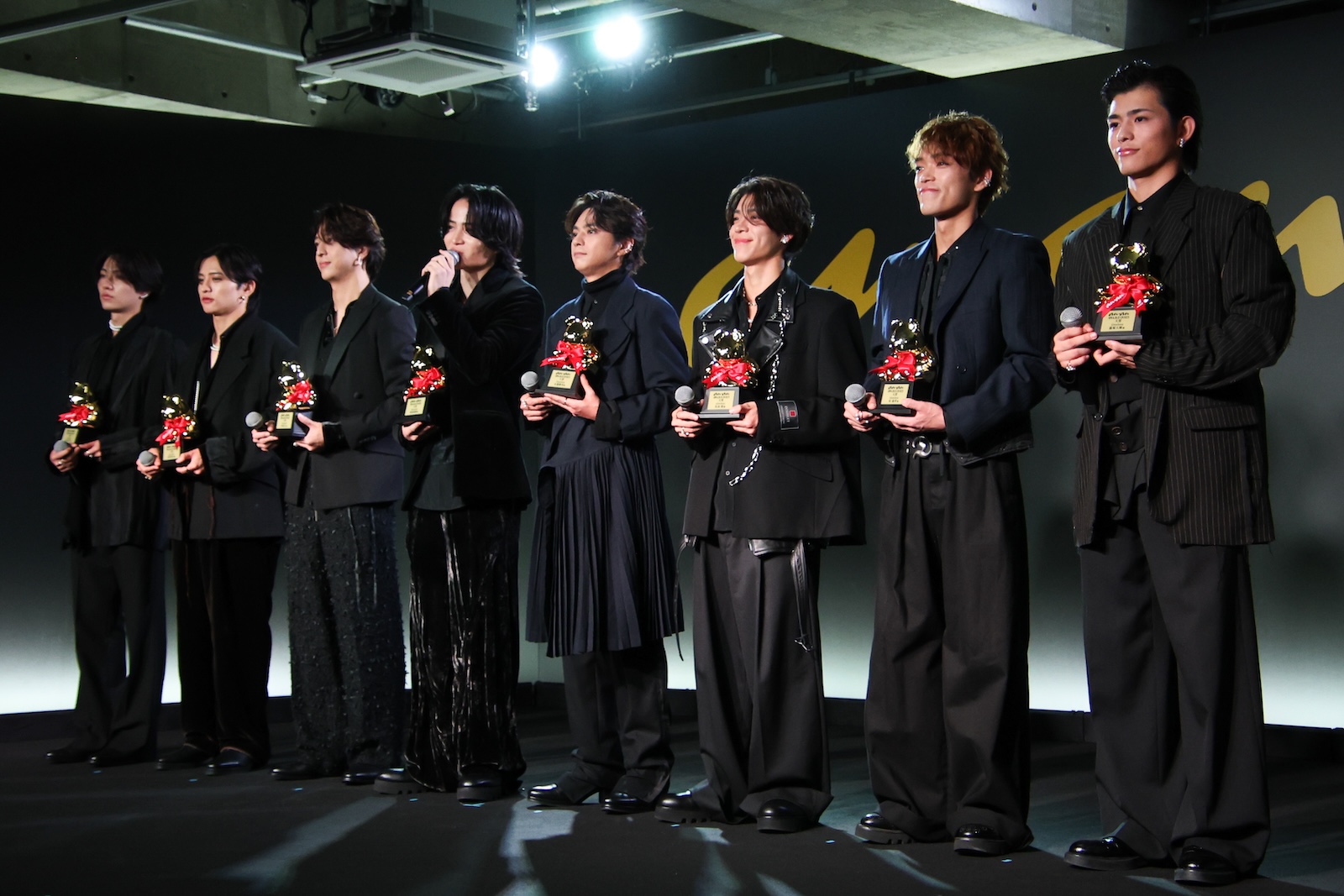 「anan AWARD 2025」授賞式に登壇したtimelesz