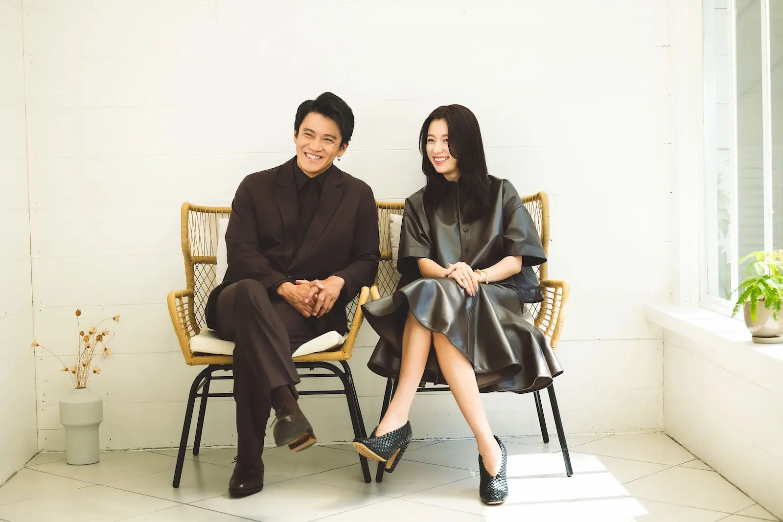 Netflixシリーズ『匿名の恋人たち』 大反響を祝し小栗旬×ハン