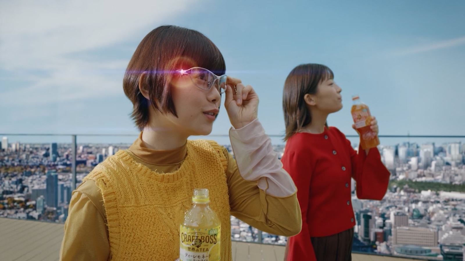 伊藤沙莉、杉咲花が出演する「クラフトボス 世界TEA」の TV-CM