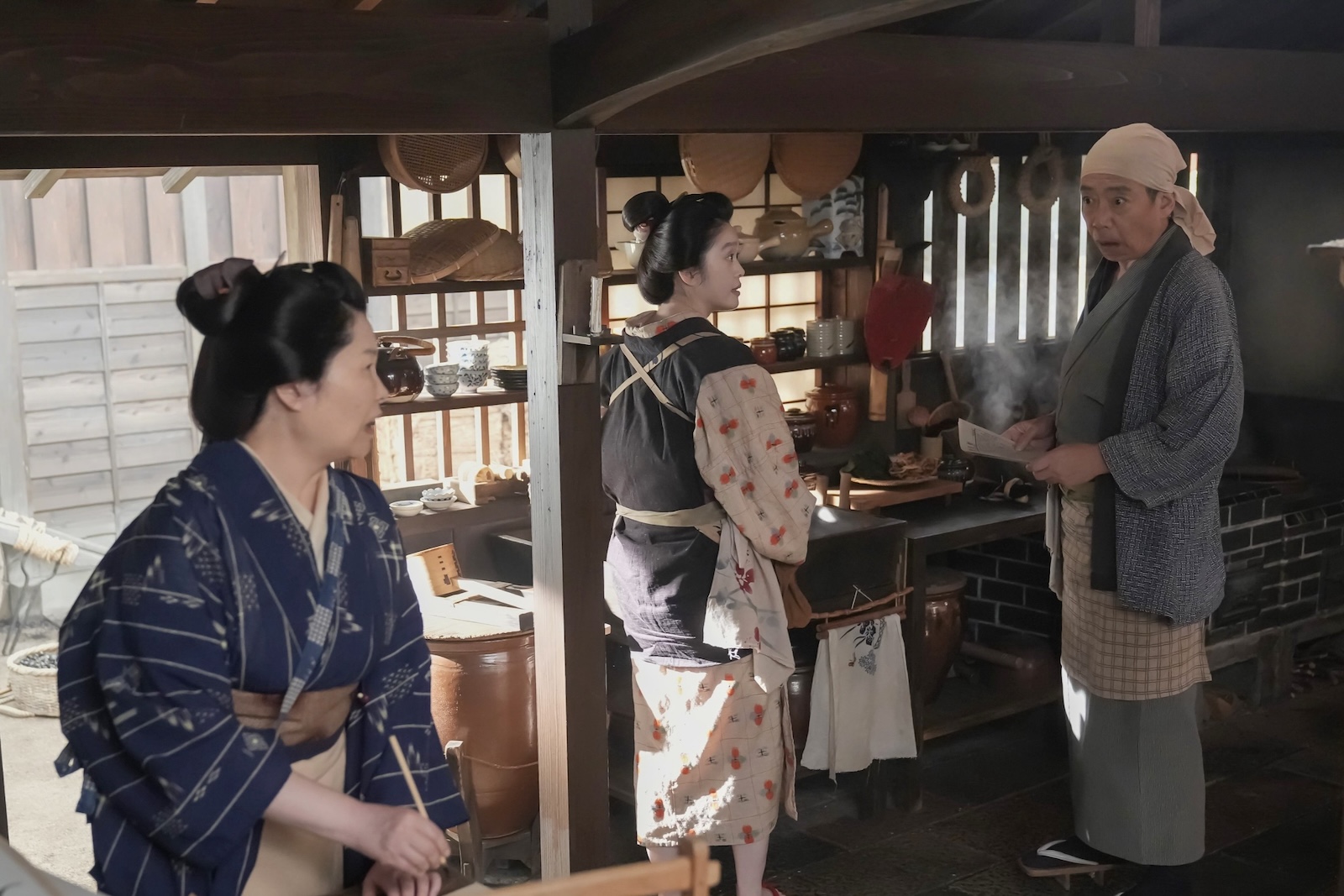 連続テレビ小説『ばけばけ』に出演する池谷のぶえ、髙石あかり、生瀬勝久