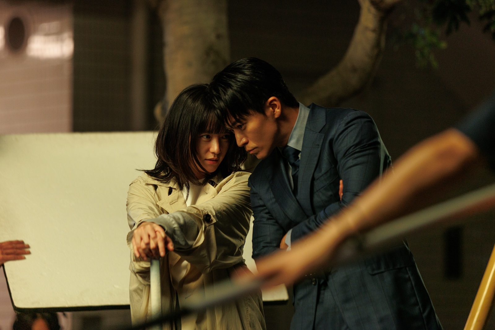 Netflixシリーズ『匿名の恋人たち』に出演する小栗旬・ハン・ヒョジュ