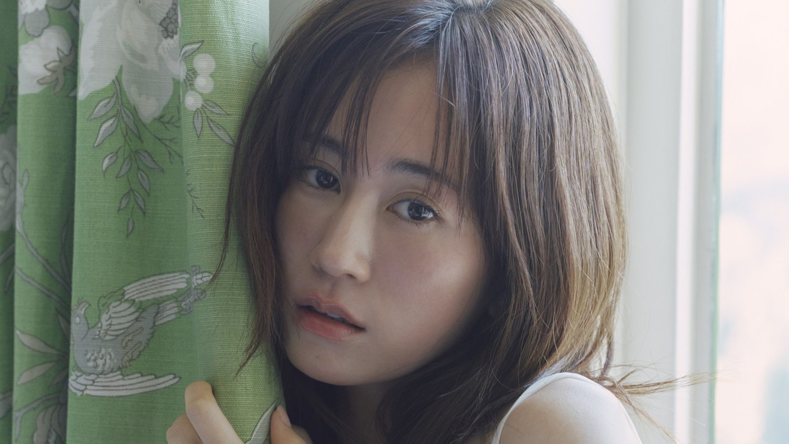 前田敦子「これが最後」14年ぶりとなる写真集の発売が決定｜entax