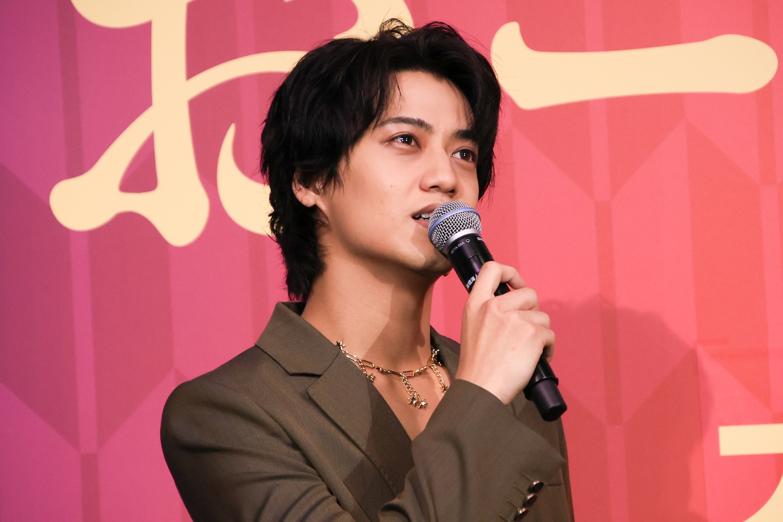 映画『おーい、応為』の初日舞台挨拶に登壇したKing & Princeの髙橋海人