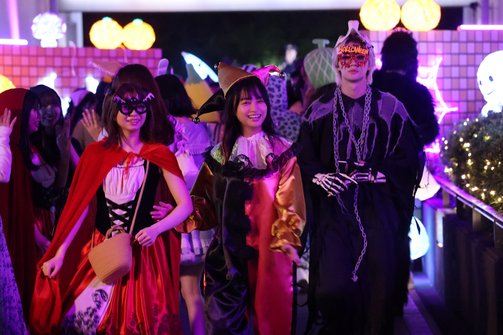 佐野勇斗らの写真