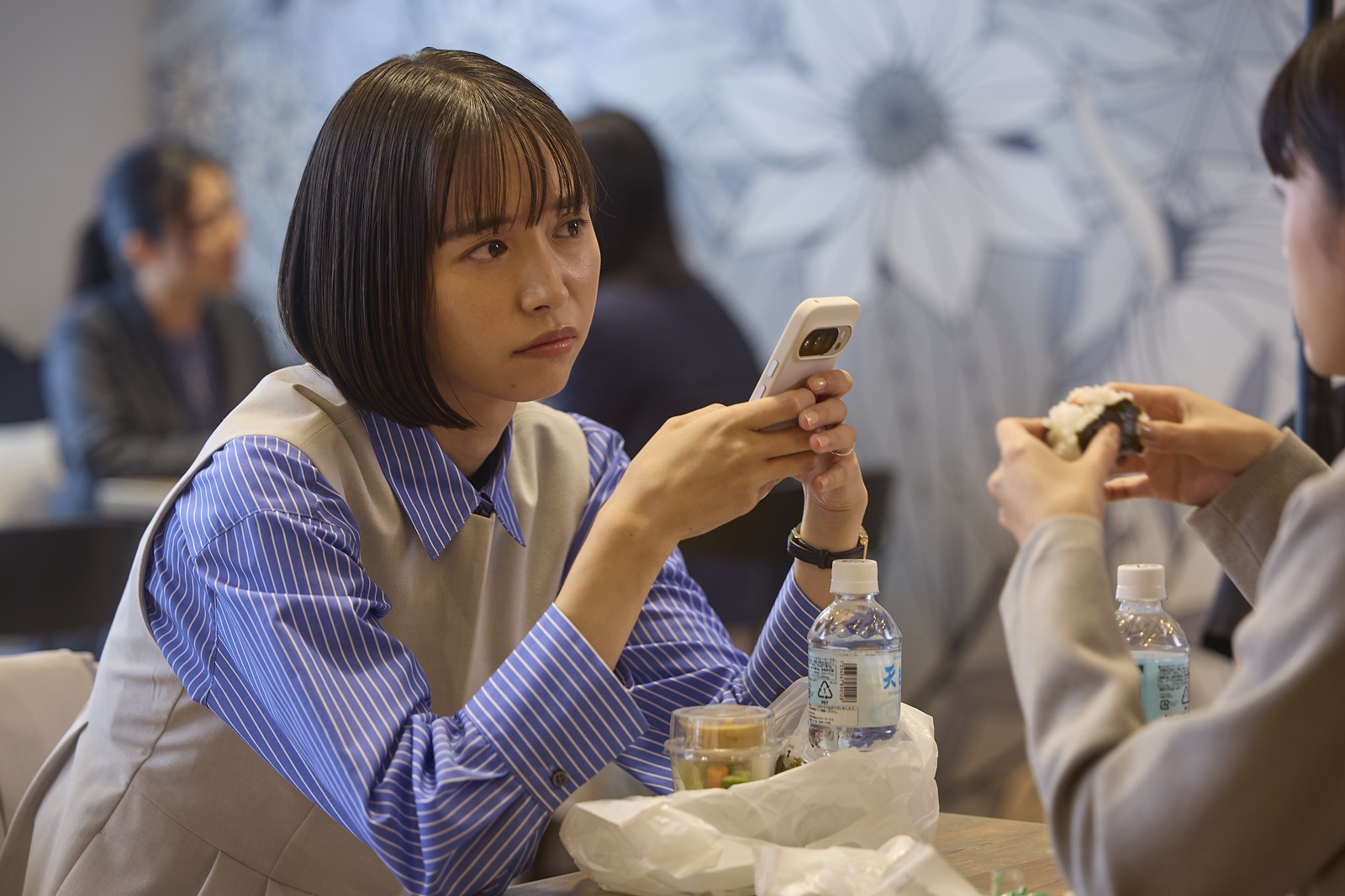 井桁弘恵の写真