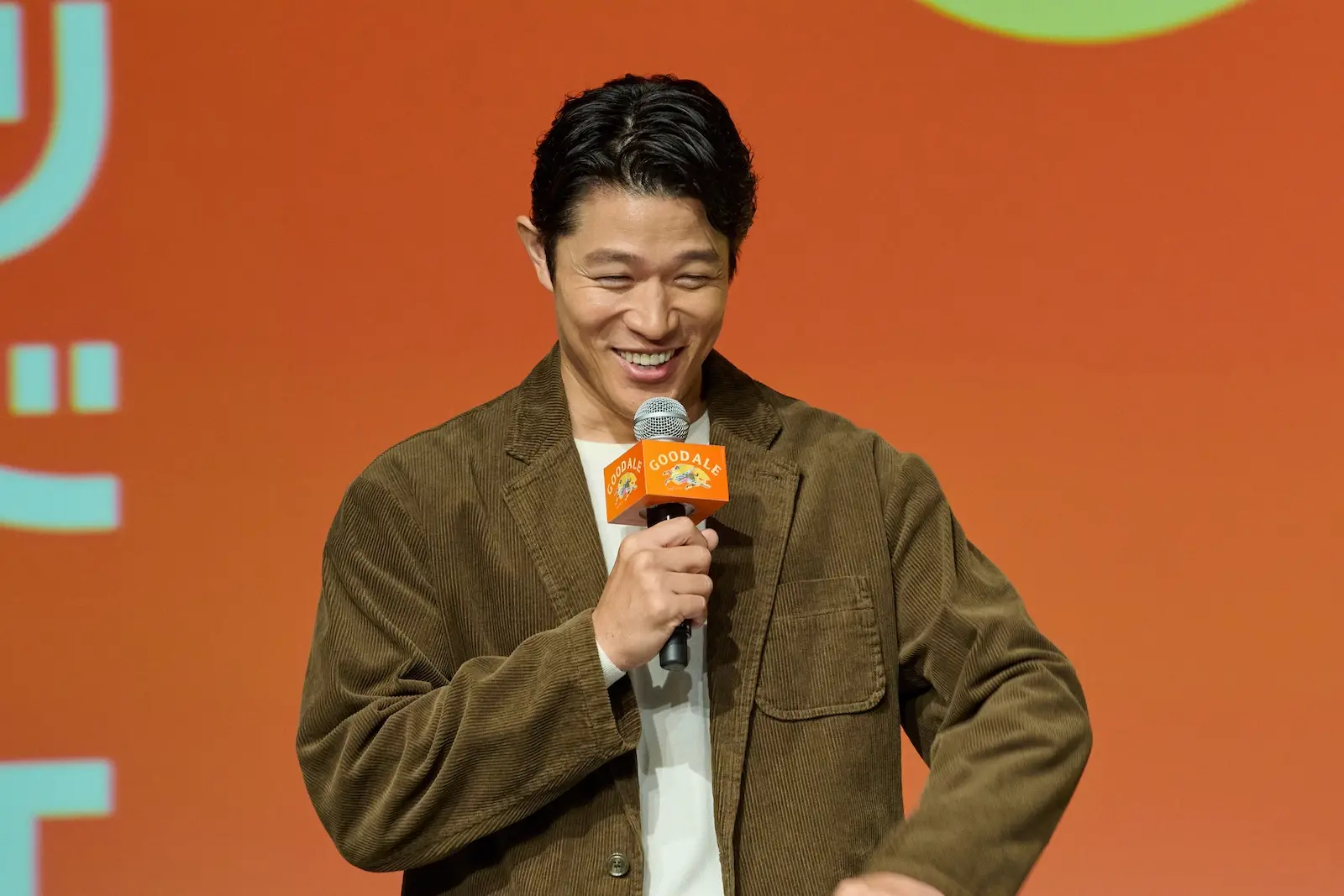 鈴木亮平「時間がないんで適当にやったら…（笑）」アドリブから