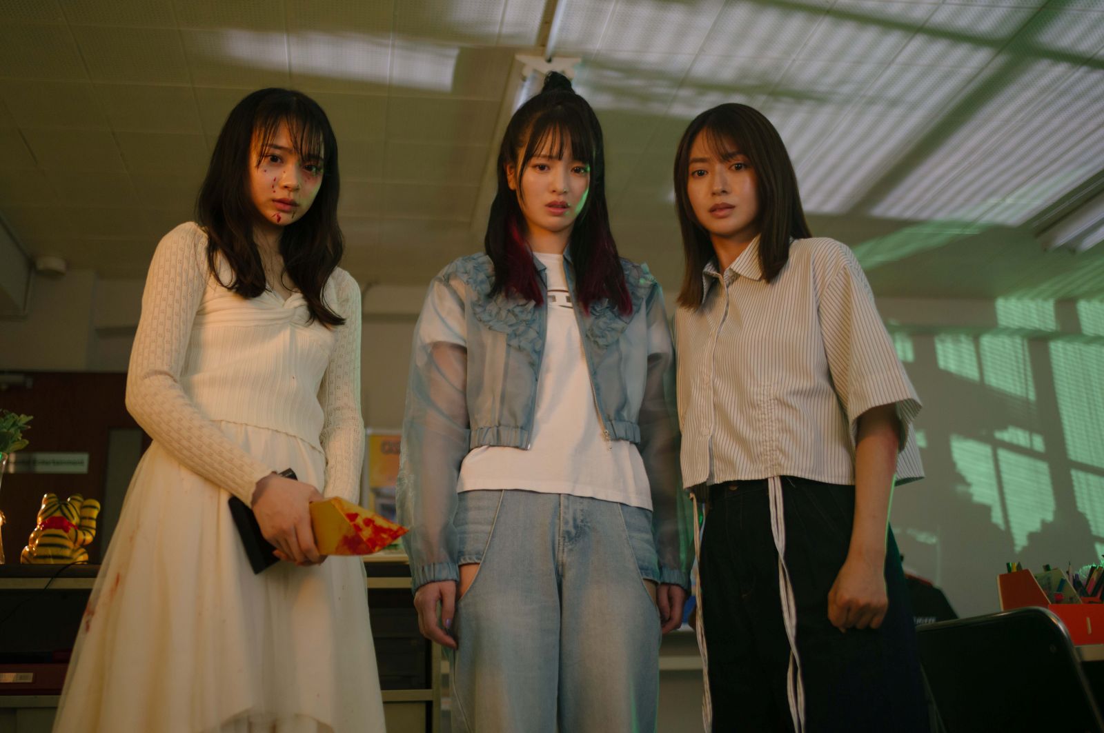 田辺桃子、横田真悠、林芽亜里の写真
