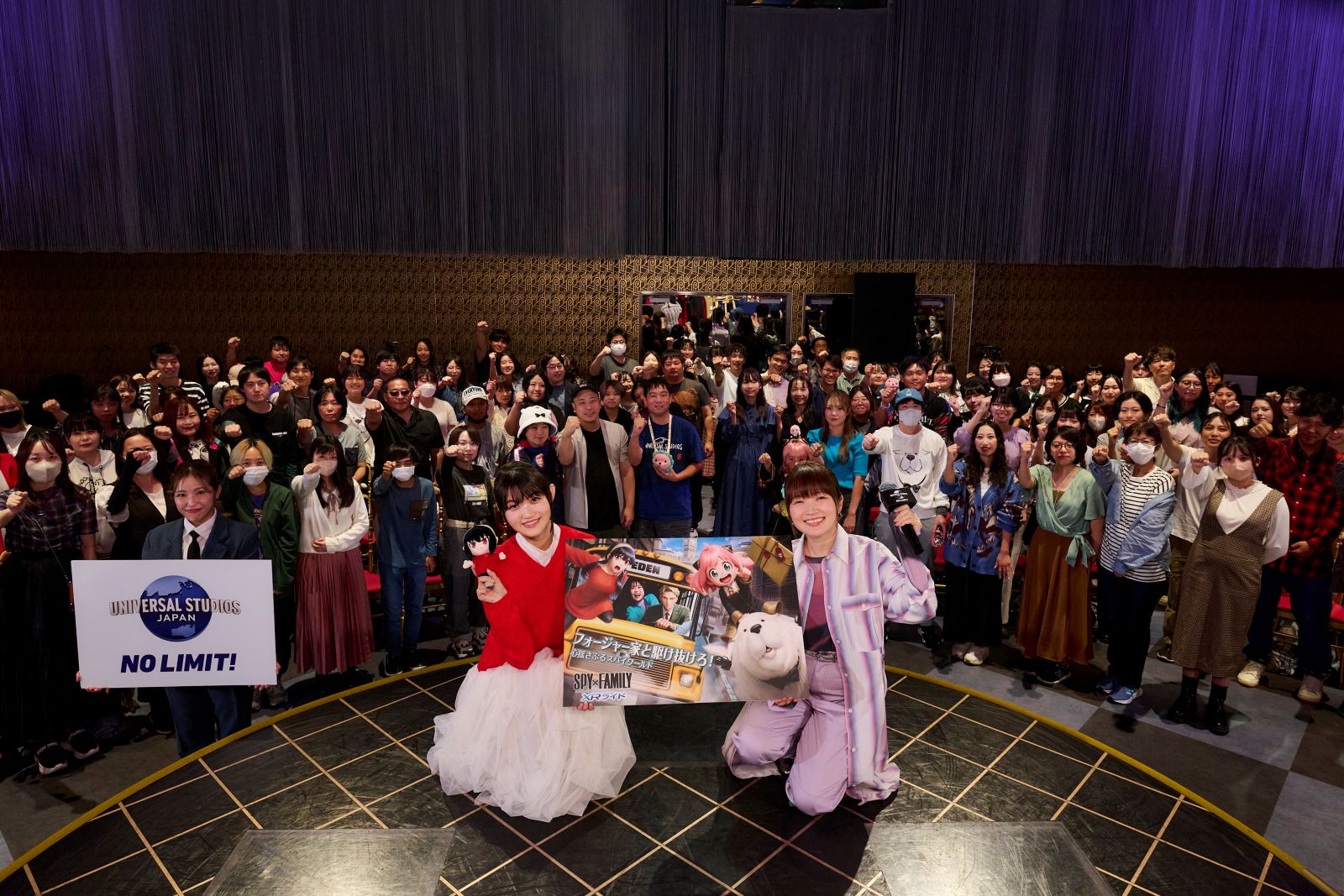 トークイベントでの早見沙織、種崎敦美の写真