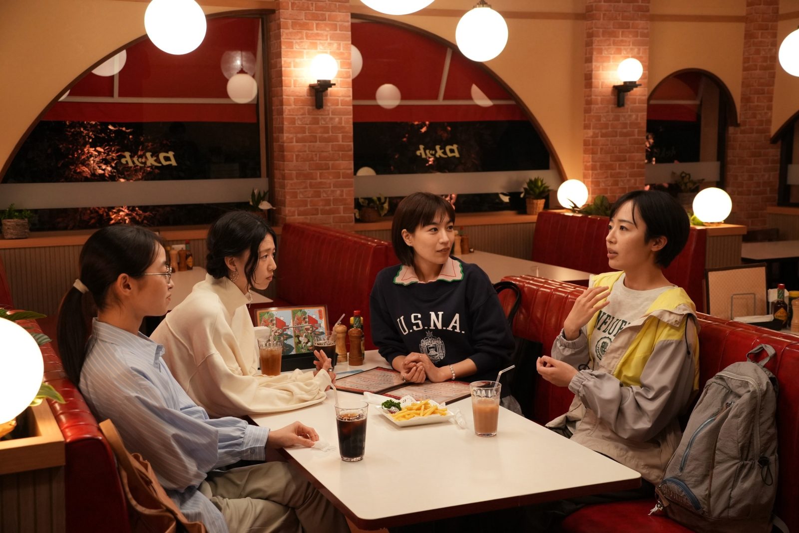 木竜麻生、森田望智、片山友希、伊藤万理華の写真