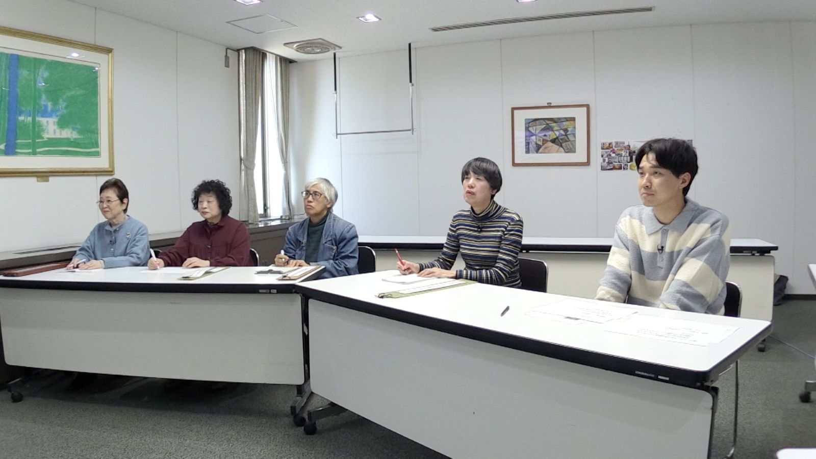 作品展俳句リモート講座の様子