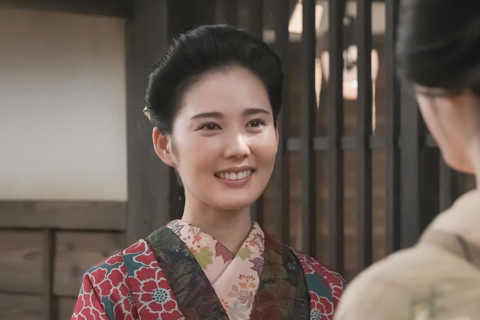 江藤リヨ役・北香耶の写真