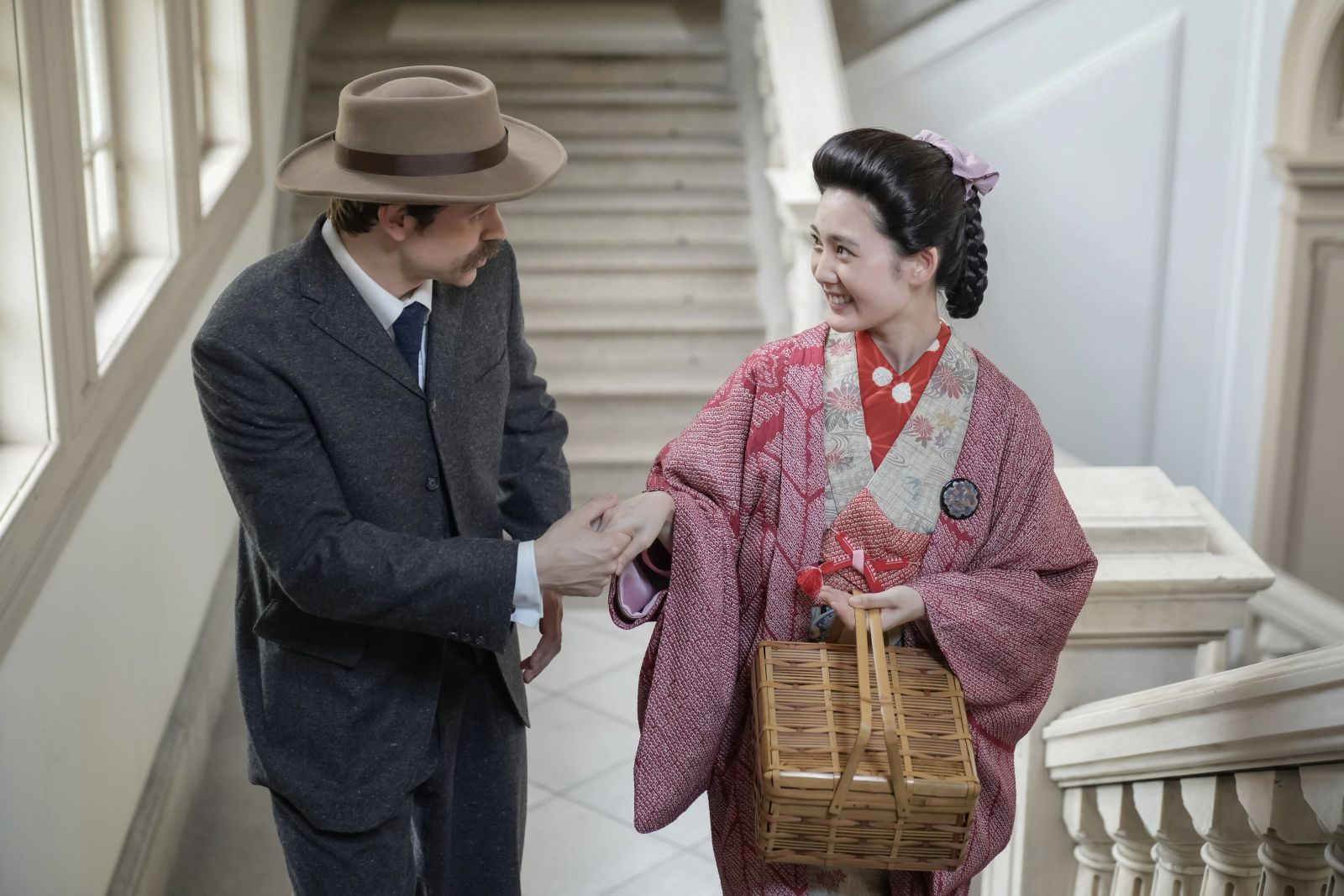 江藤リヨ役・北香耶の写真