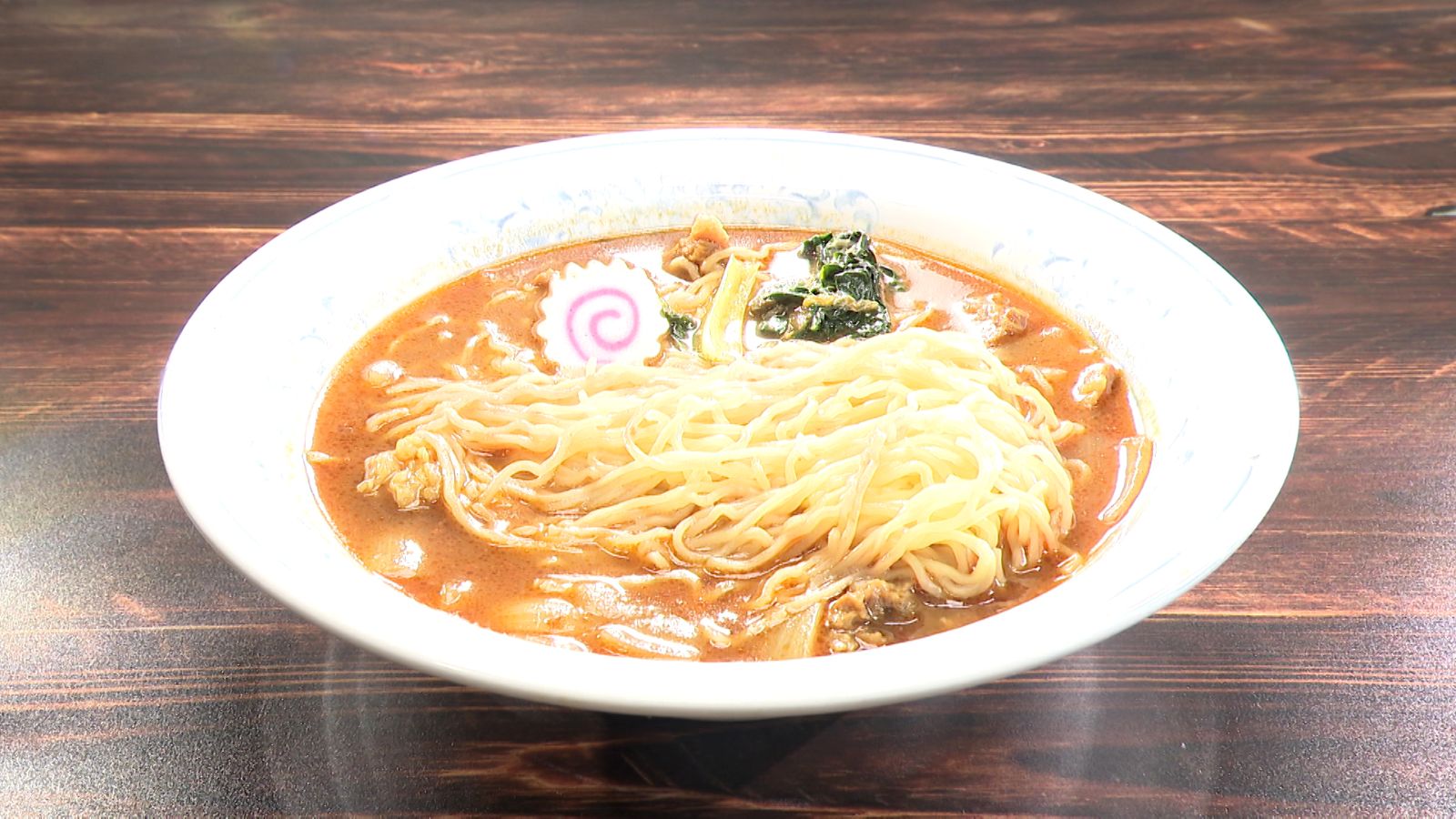 牛すじ煮込みカレーラーメン(1,000円 ※限定5食)